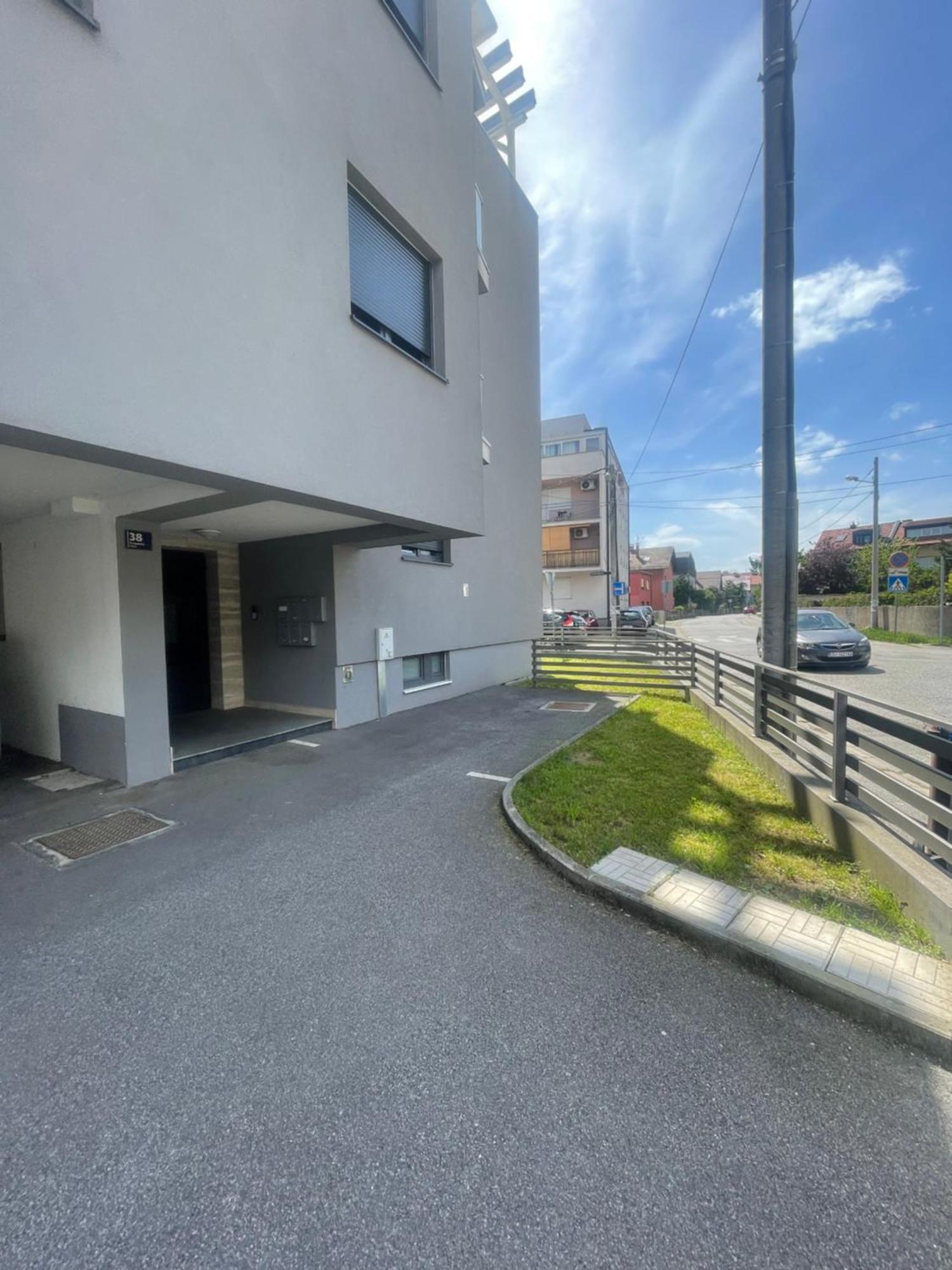Lucky Place Apartment - Zumberacka With Free Private Parking ザグレブ エクステリア 写真